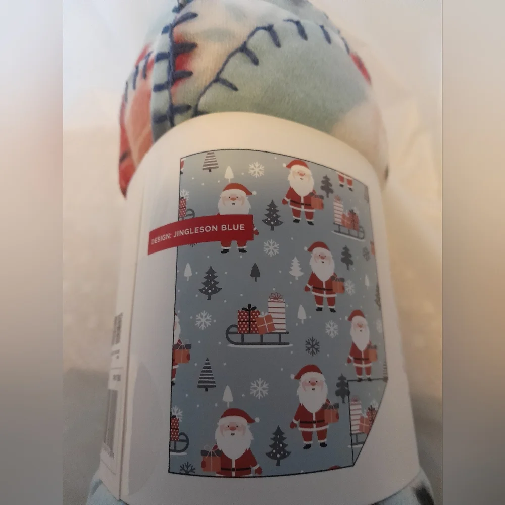 New Holiday Throw Blanket Santa Print (Macys)